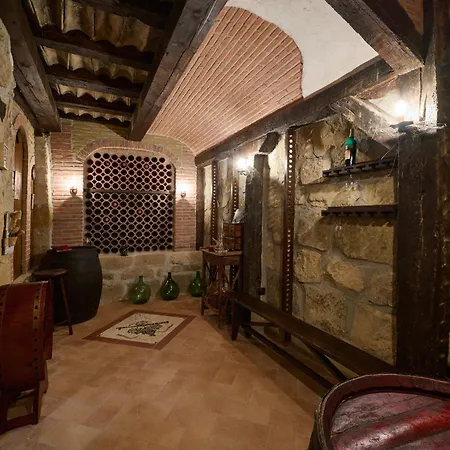 Historic Haven By Fidalsa Villa *